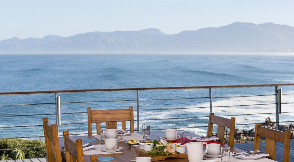 Whalesong Lodge Gansbaai Exterior photo