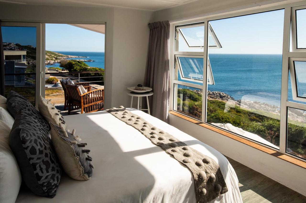Whalesong Lodge Gansbaai Exterior photo